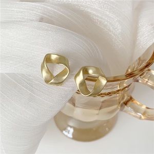 🔥 NWT! Matte Triangle Earrings